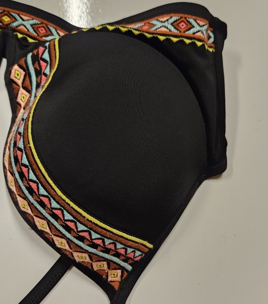 Shade & Shore Black  Aztec Western print  Embroidered Bikini Top size 34 D - Picture 4 of 9